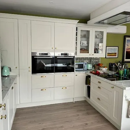 Sleek Oasis In The Heart Of - Sleeps 6 * Gibraltar
