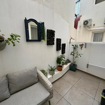 Sleek Oasis In The Heart Of - Sleeps 6